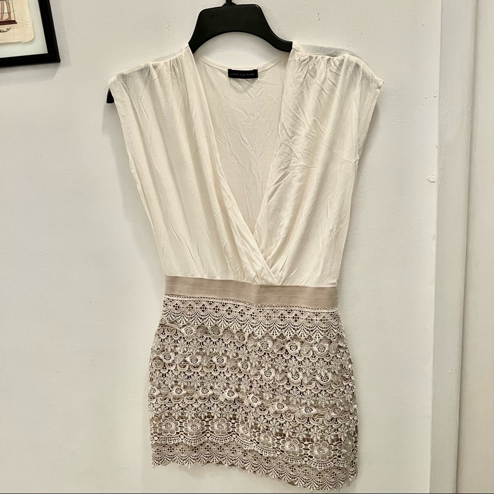 Love Culture Size Medium Crochet Detail Plunging Plunge Front